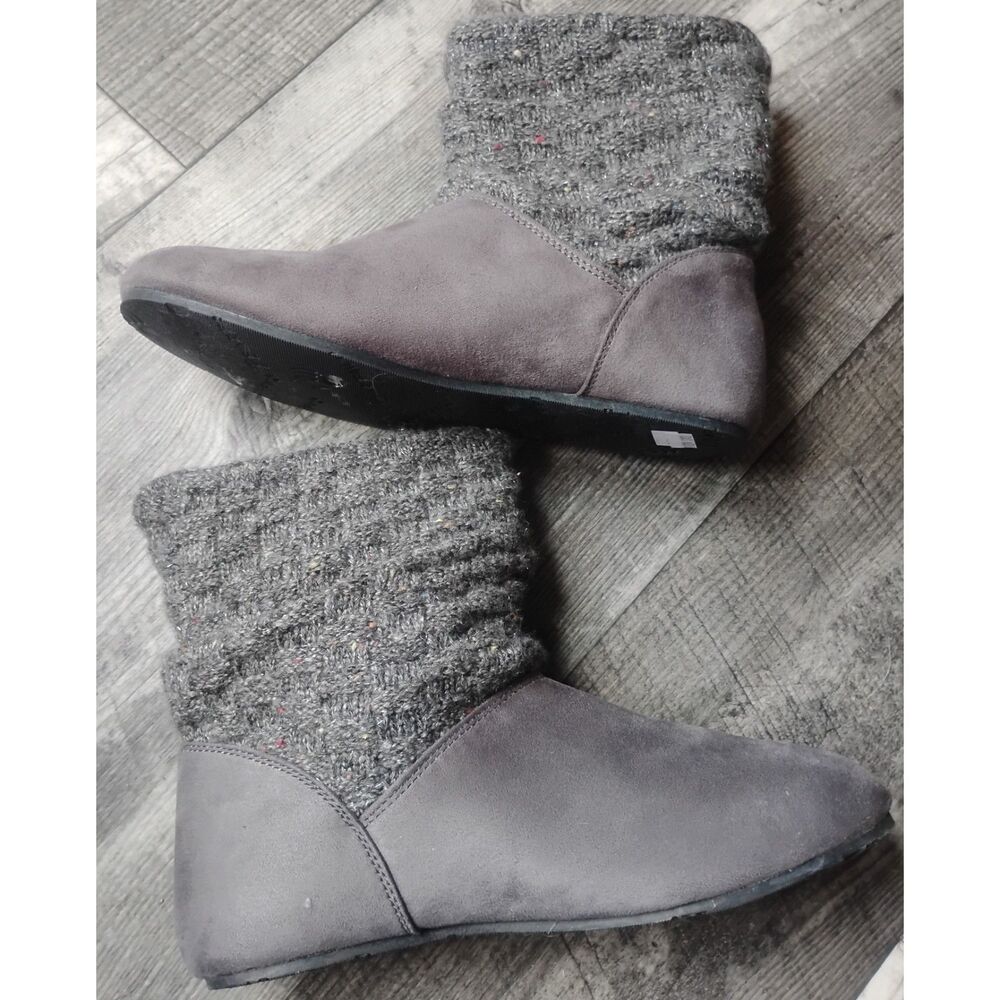 Bearpaw Women's Size 7 Knit  & Sheepskin Footbed Ankle Boots, NWT